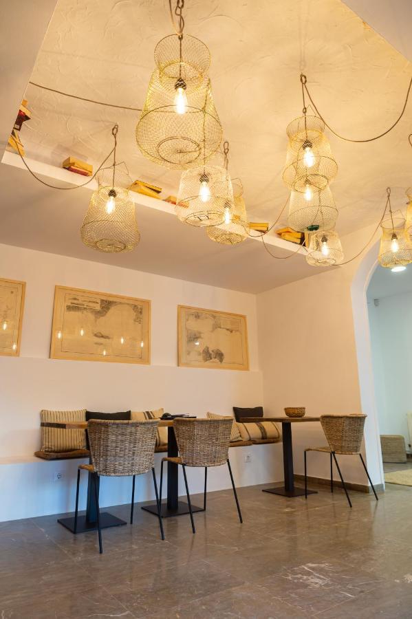 Hostal Es Niu De Tamariu Bagian luar foto