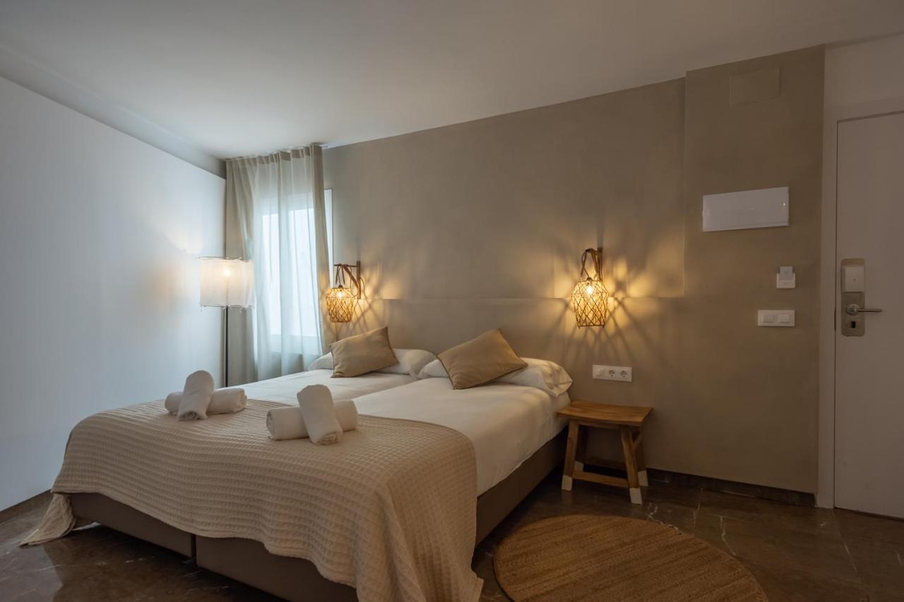 Hostal Es Niu De Tamariu Bagian luar foto