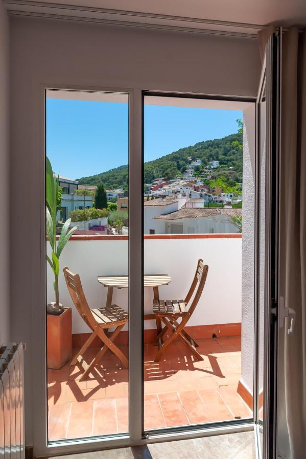 Hostal Es Niu De Tamariu Bagian luar foto
