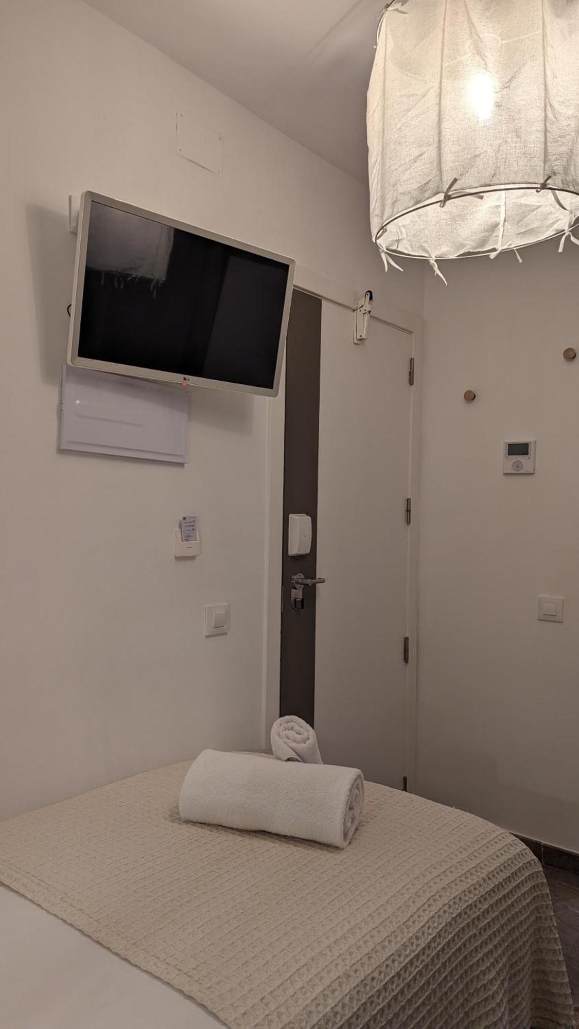 Hostal Es Niu De Tamariu Bagian luar foto