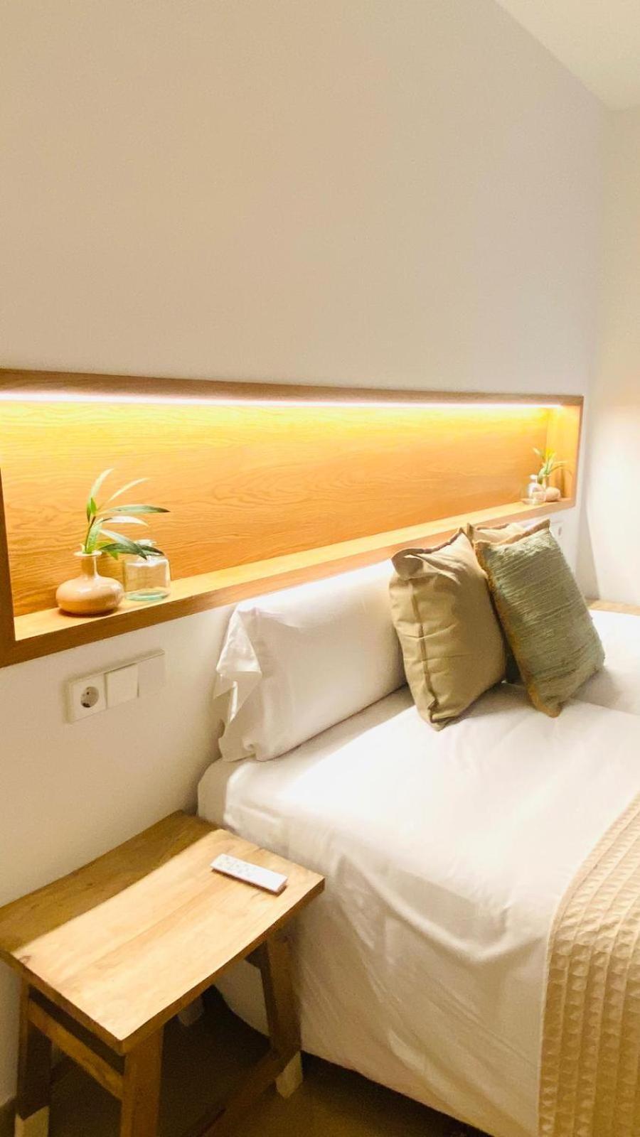 Hostal Es Niu De Tamariu Bagian luar foto